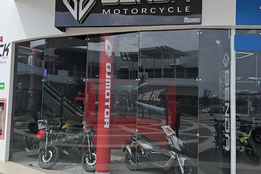 Fachada de QJMOTOR Silao